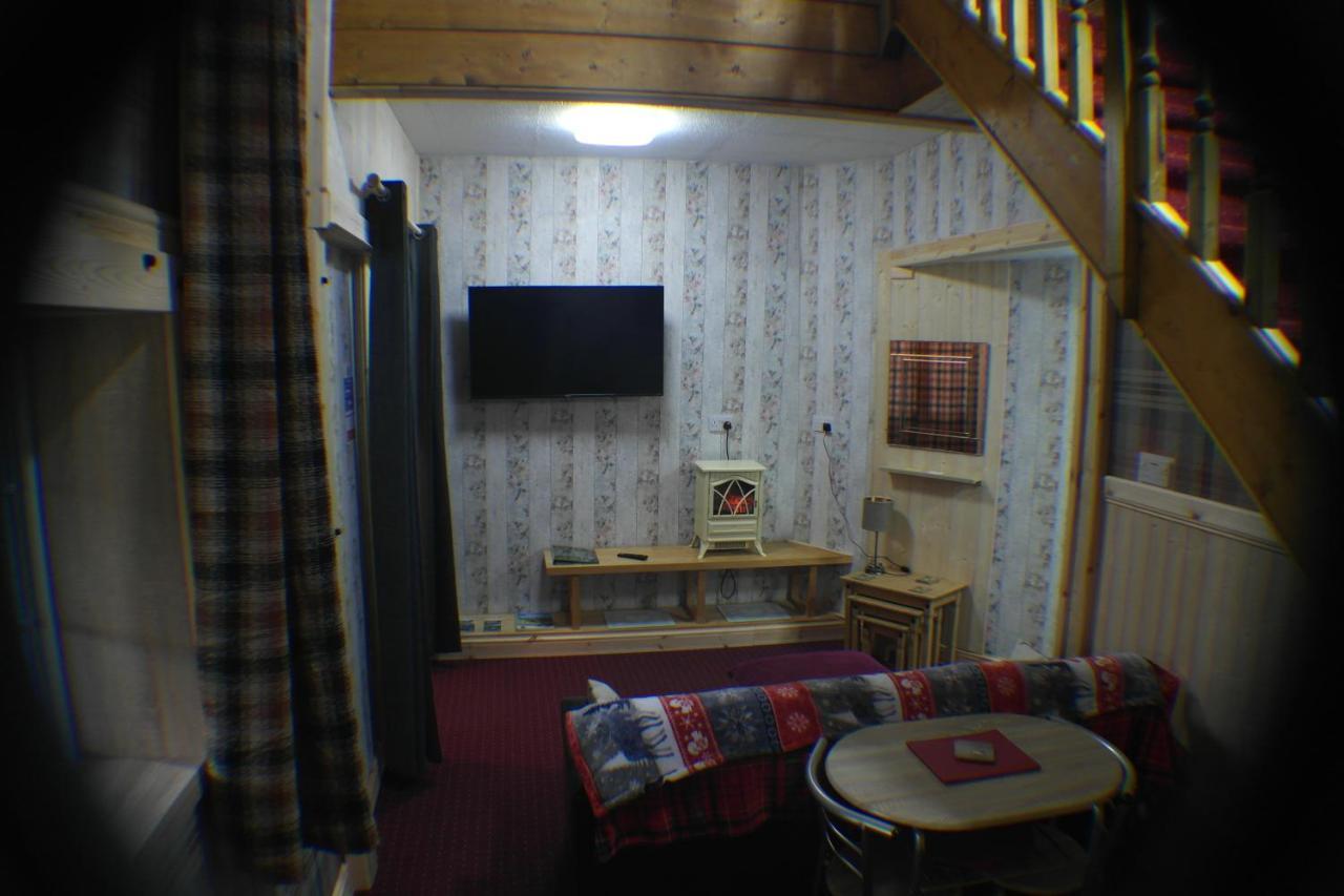 The Steading Highland Glen Lodge ドラムナドロッキット エクステリア 写真