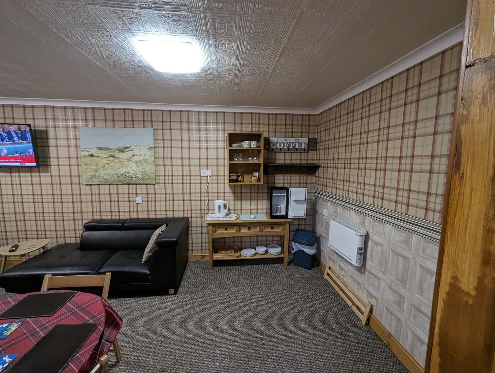 The Steading Highland Glen Lodge ドラムナドロッキット エクステリア 写真