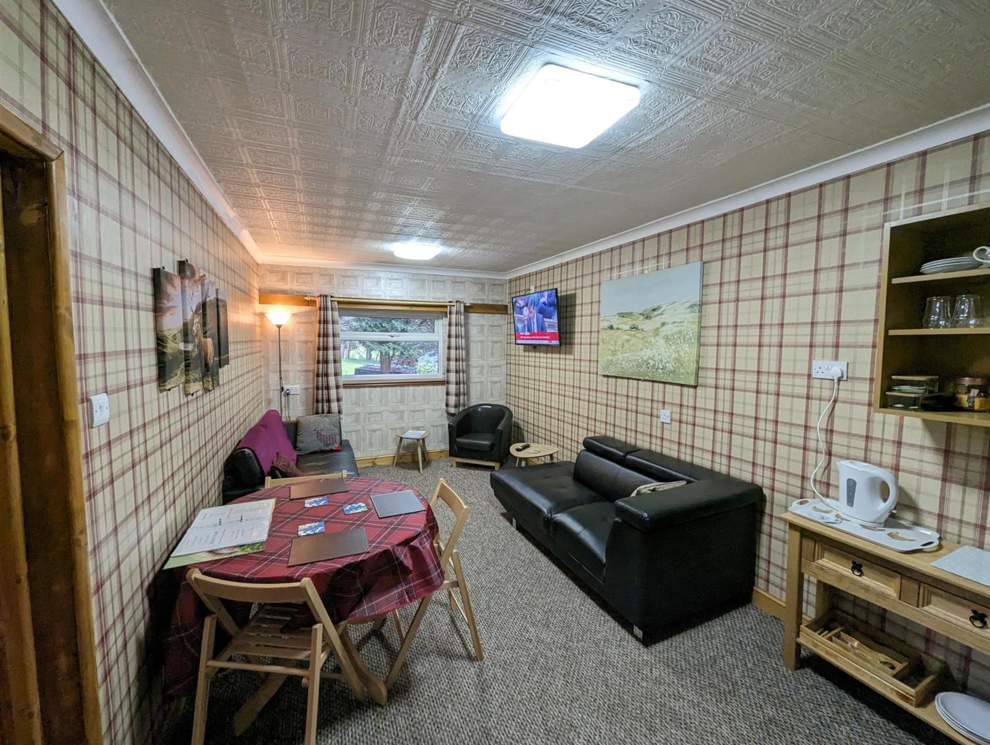 The Steading Highland Glen Lodge ドラムナドロッキット エクステリア 写真